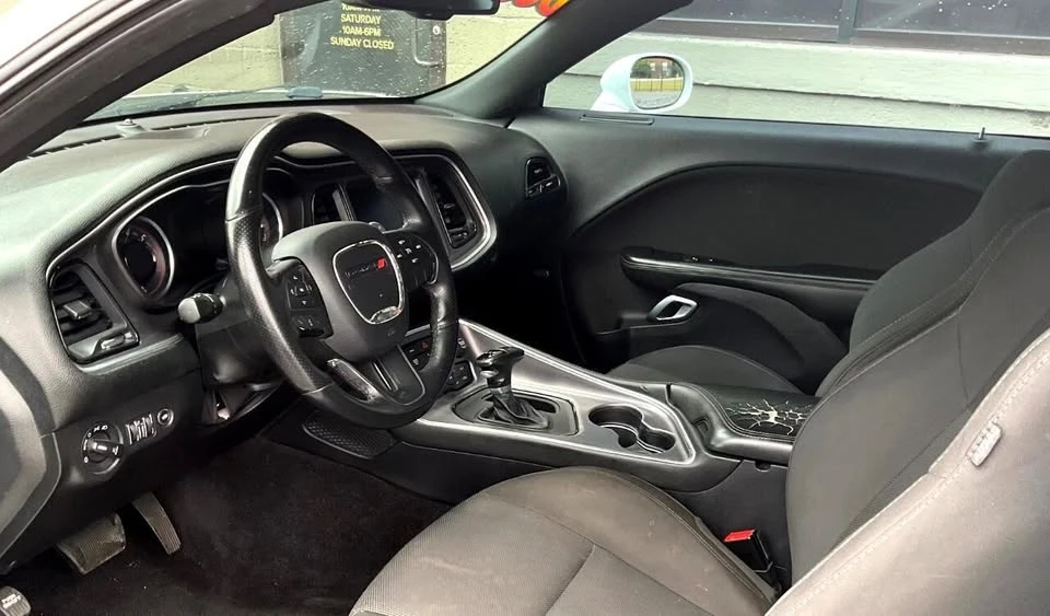 2016 Dodge Challenger 3rd Gen - Image 11 of 20