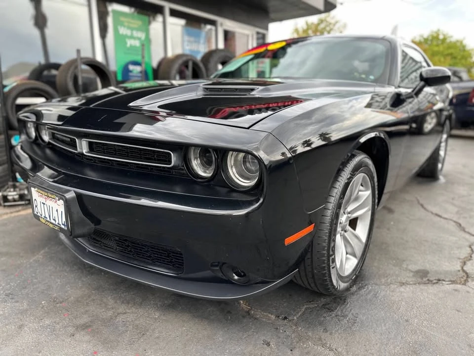 2016 Dodge Challenger 3rd Gen - Image 3 of 17