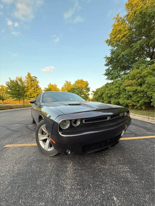 2016 Dodge Challenger 3rd Gen - Image 2 of 10