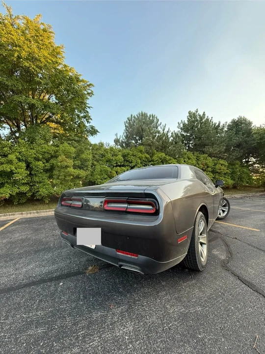 2016 Dodge Challenger 3rd Gen - Image 9 of 10