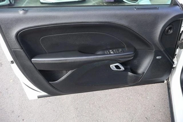 2016 Dodge Challenger 3rd Gen - Image 11 of 15