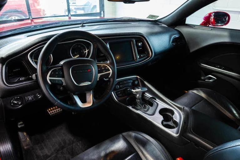 2016 Dodge Challenger 3rd Gen - Image 9 of 14