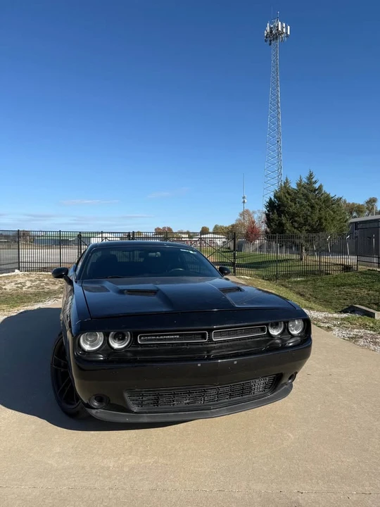 2016 Dodge Challenger 3rd Gen - Image 2 of 10