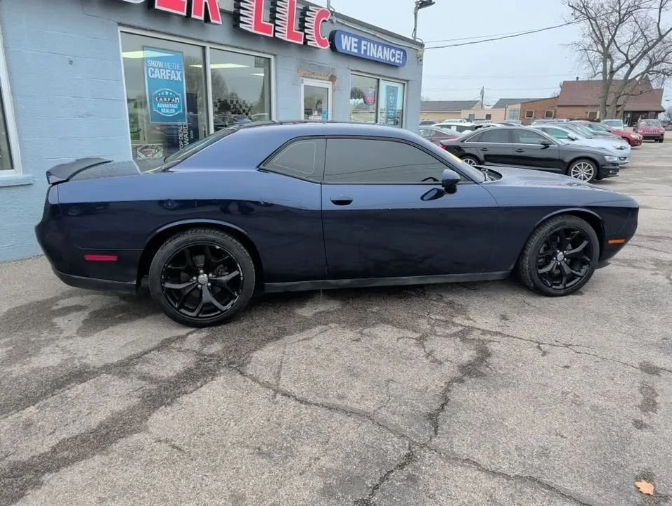 2016 Dodge Challenger 3rd Gen - Image 9 of 20