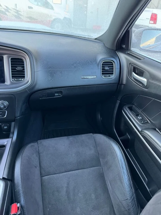 2016 Dodge Challenger 3rd Gen - Image 16 of 17