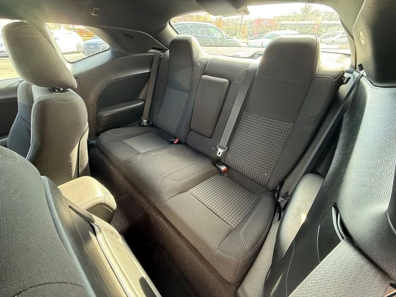 2016 Dodge Challenger 3rd Gen - Image 10 of 15