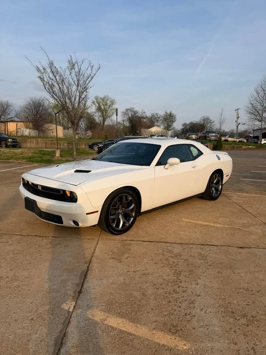 2016 Dodge Challenger 3rd Gen - Image 4 of 13