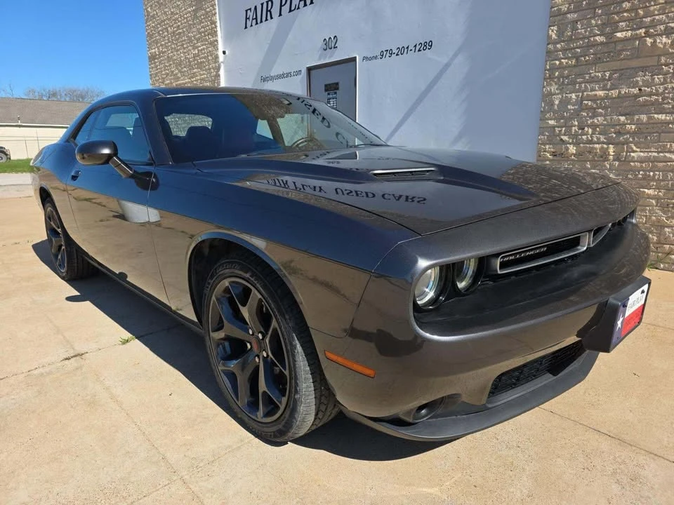 2016 Dodge Challenger 3rd Gen - Image 2 of 18