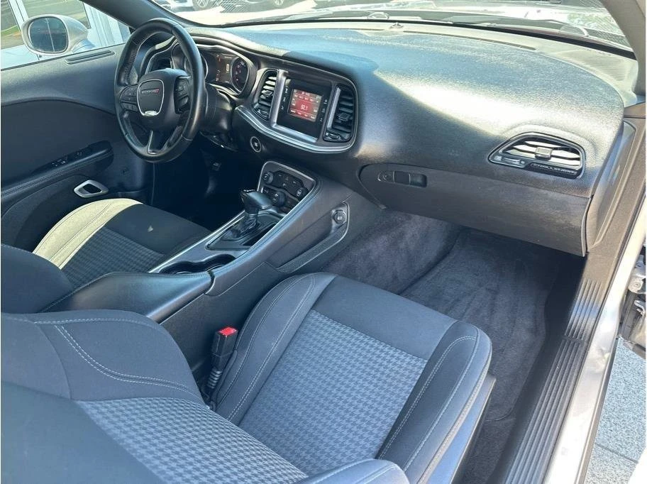 2016 Dodge Challenger 3rd Gen - Image 14 of 20