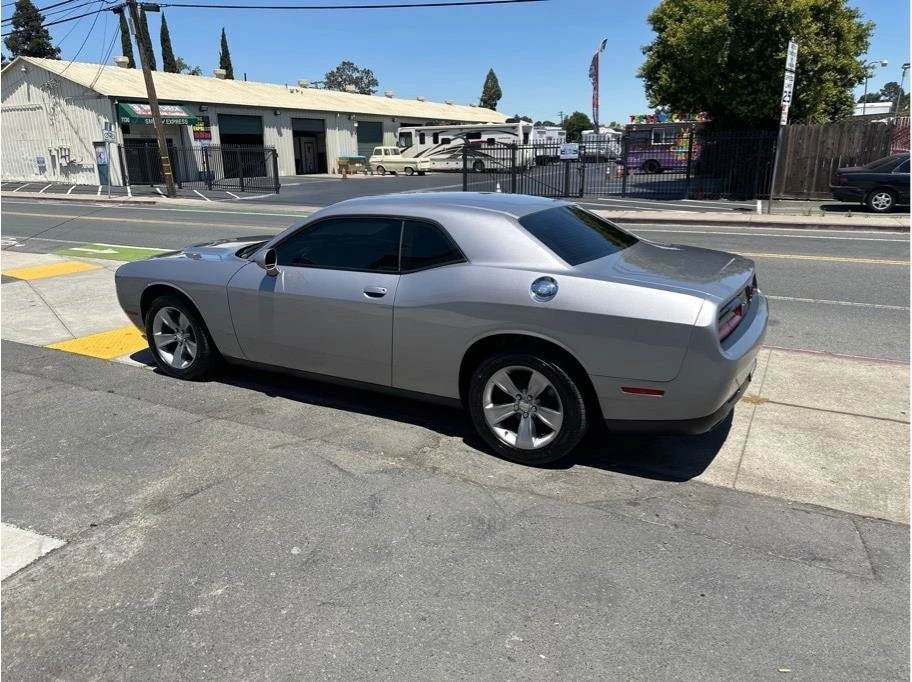 2016 Dodge Challenger 3rd Gen - Image 5 of 20