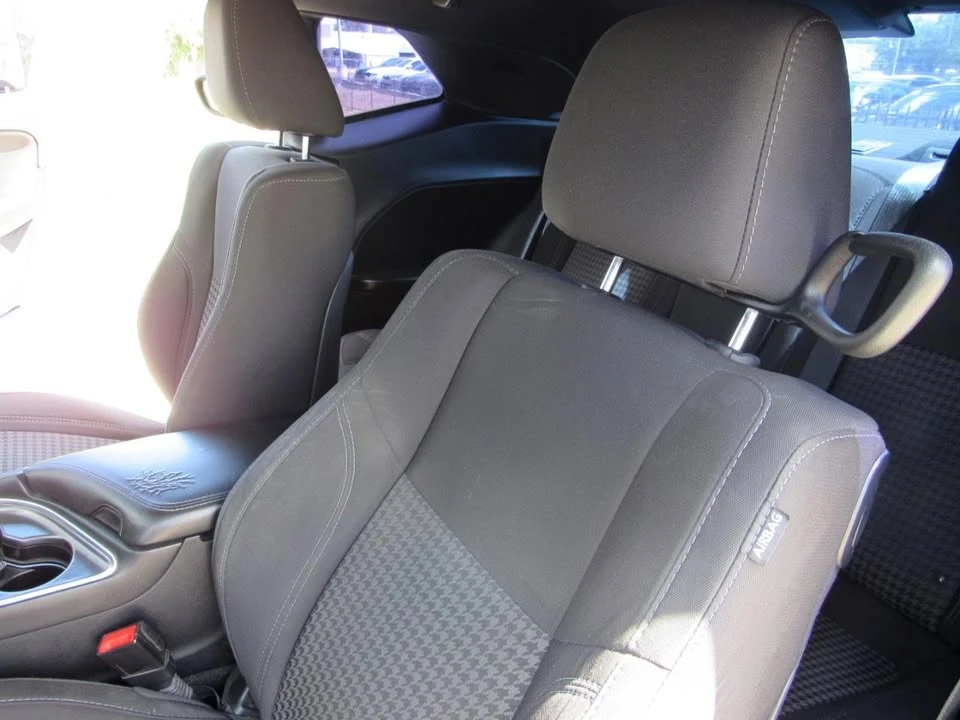 2016 Dodge Challenger 3rd Gen - Image 15 of 19