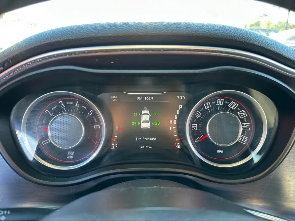 2016 Dodge Challenger 3rd Gen - Image 15 of 18