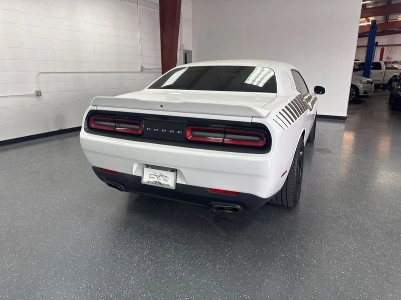 2016 Dodge Challenger - Image 4 of 18