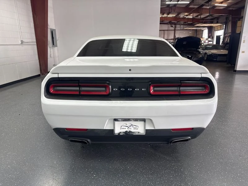 2016 Dodge Challenger - Image 5 of 18