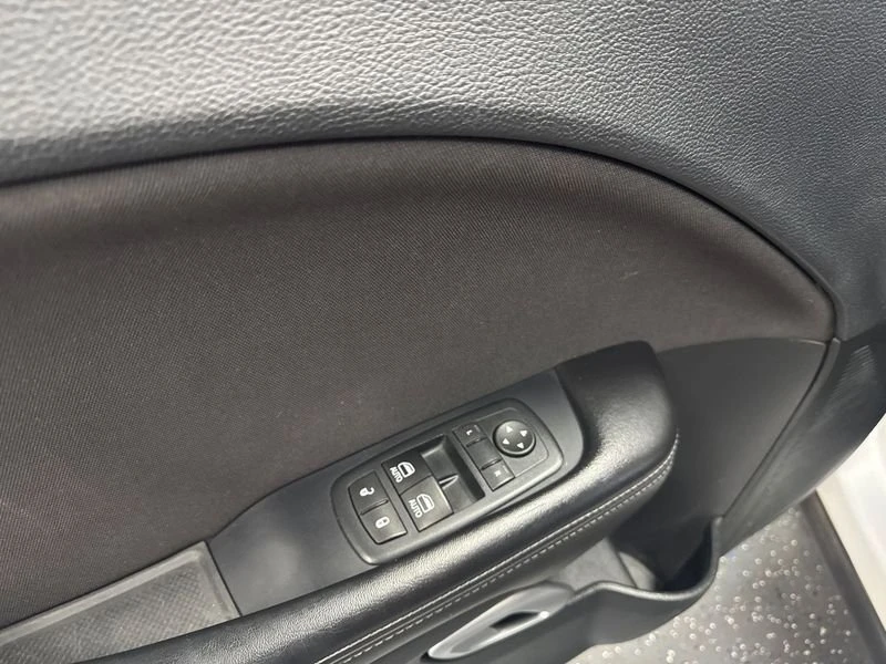 2016 Dodge Challenger - Image 10 of 18