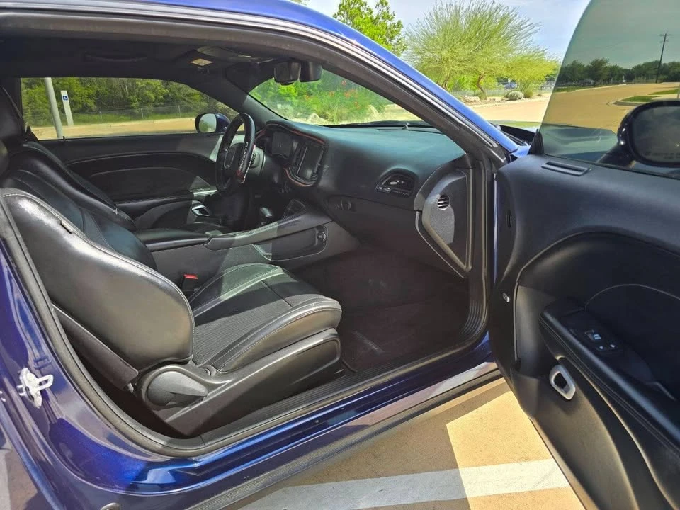 2016 Dodge Challenger 3rd Gen - Image 14 of 15