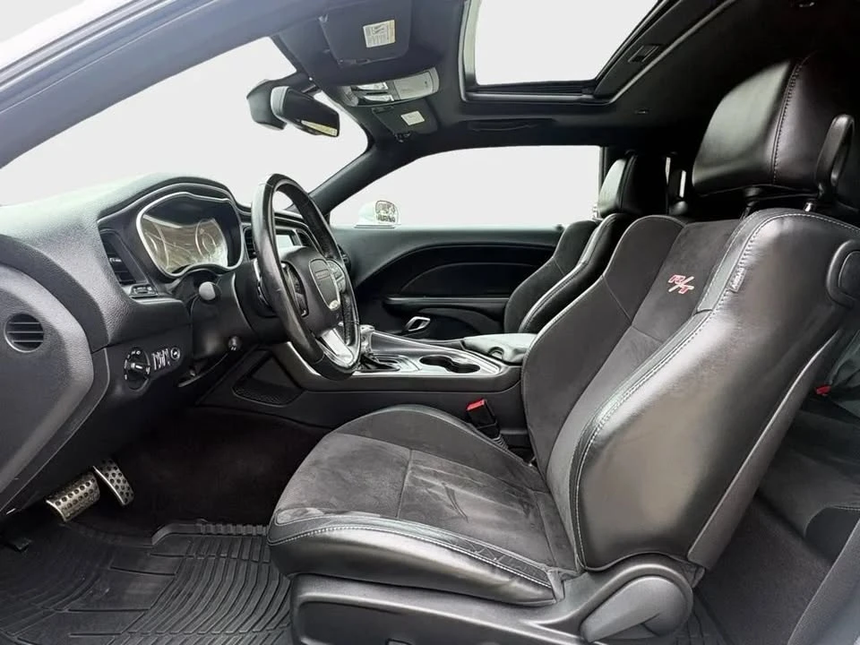 2016 Dodge Challenger 3rd Gen - Image 10 of 20