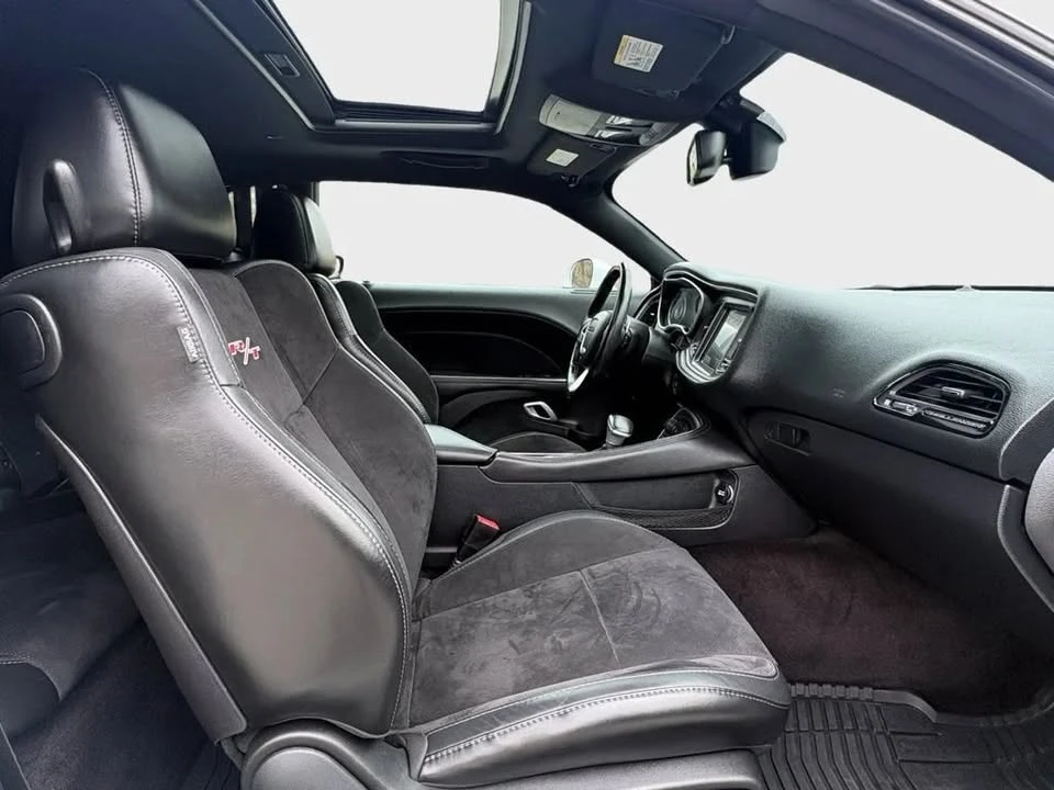 2016 Dodge Challenger 3rd Gen - Image 19 of 20