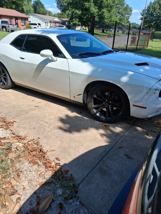2016 Dodge Challenger 3rd Gen - Image 2 of 3