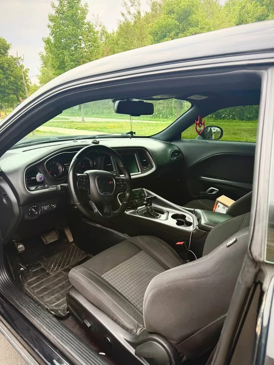 2016 Dodge Challenger 3rd Gen - Image 7 of 9