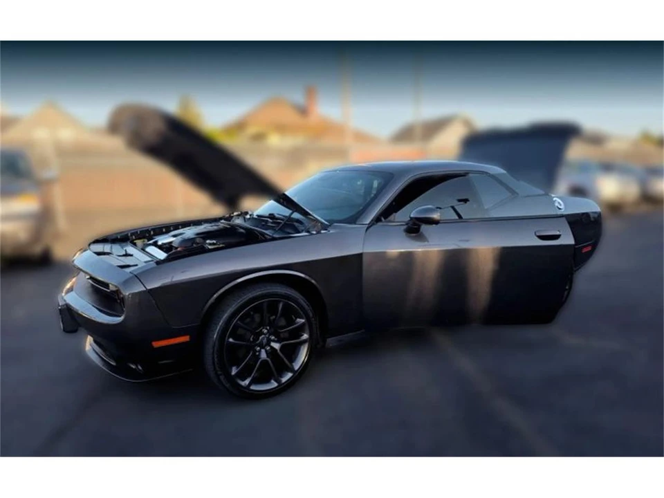 2016 Dodge Challenger 3rd Gen - Image 9 of 18