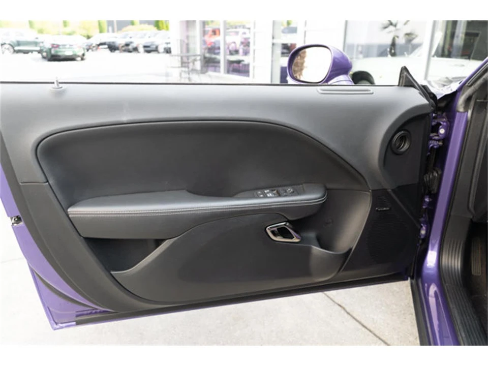 2016 Dodge Challenger 3rd Gen - Image 10 of 12