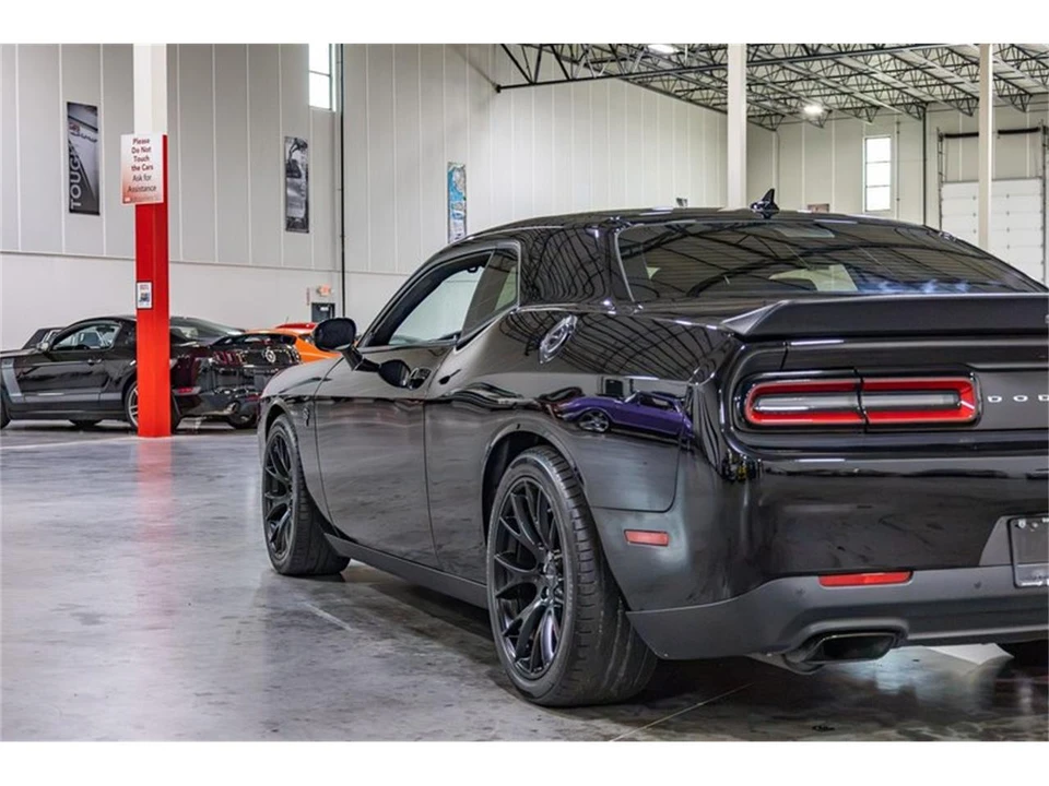 2016 Dodge Challenger 3rd Gen - Image 30 of 31