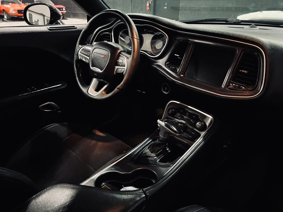 2016 Dodge Challenger 3rd Gen - Image 19 of 21