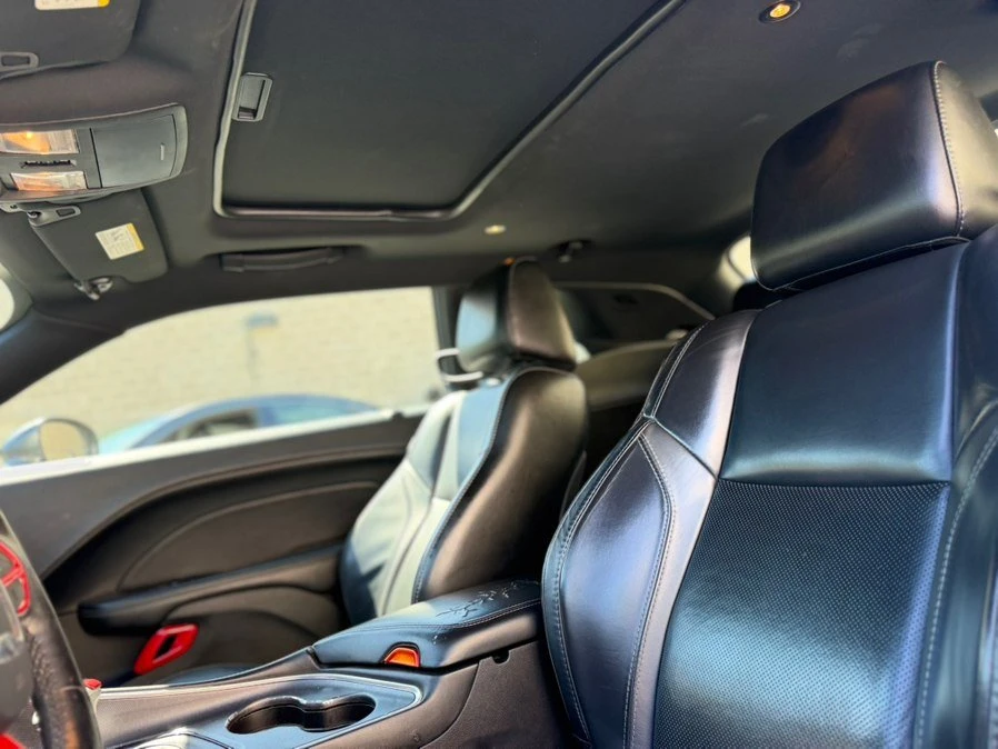 2016 Dodge Challenger 3rd Gen - Image 17 of 19