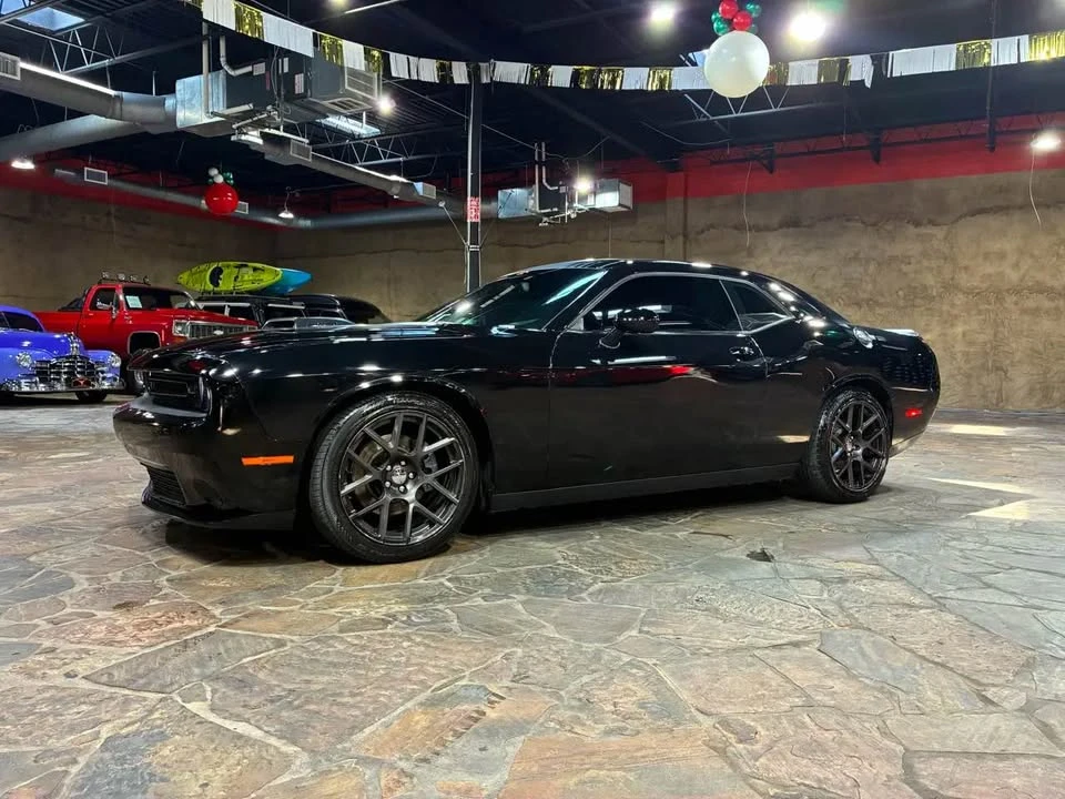 2016 Dodge Challenger 3rd Gen - Image 2 of 12
