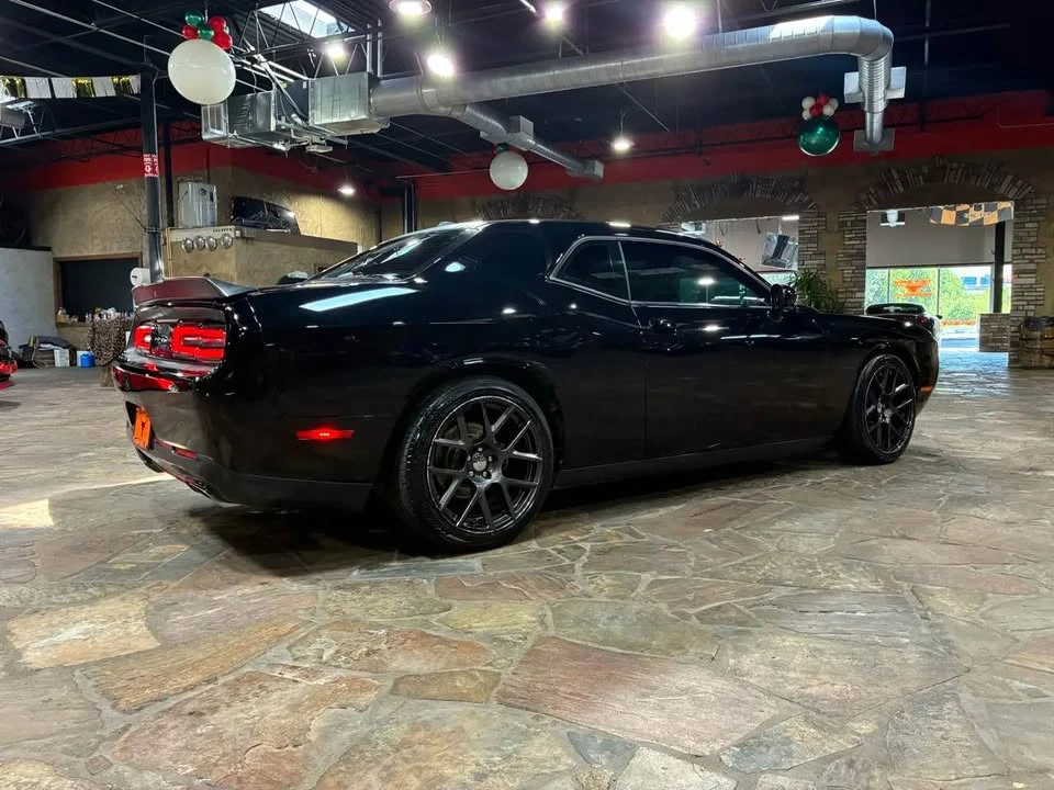 2016 Dodge Challenger 3rd Gen - Image 5 of 12