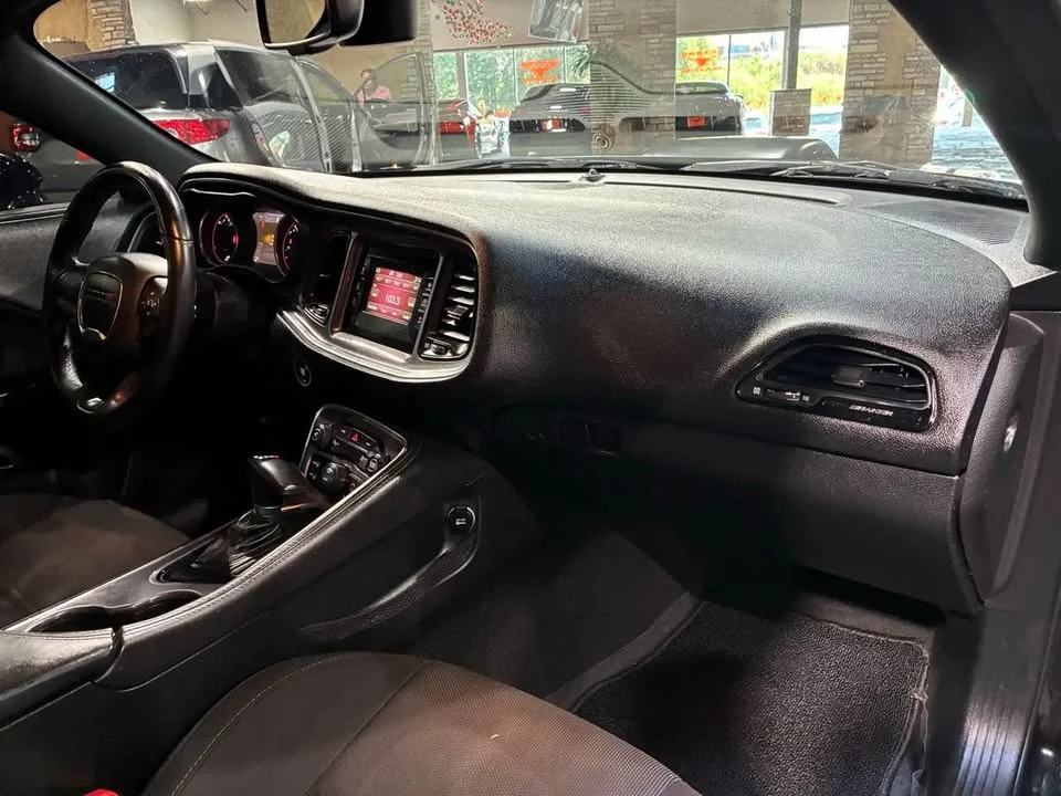 2016 Dodge Challenger 3rd Gen - Image 9 of 12