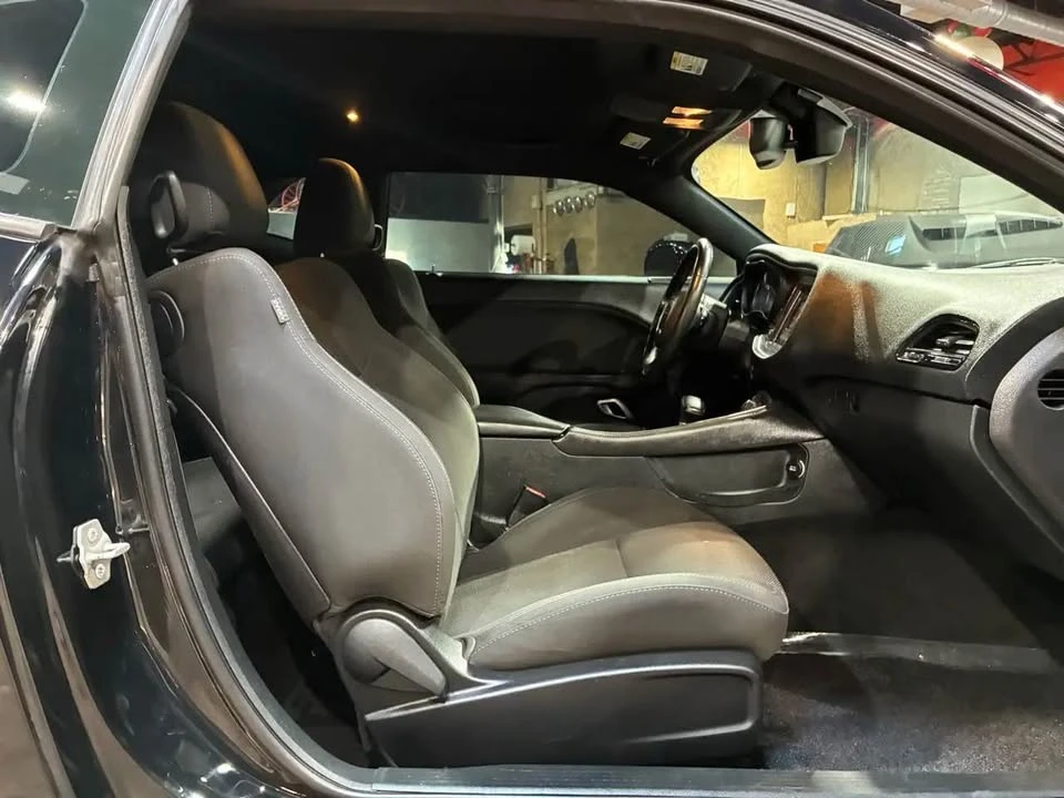 2016 Dodge Challenger 3rd Gen - Image 10 of 12