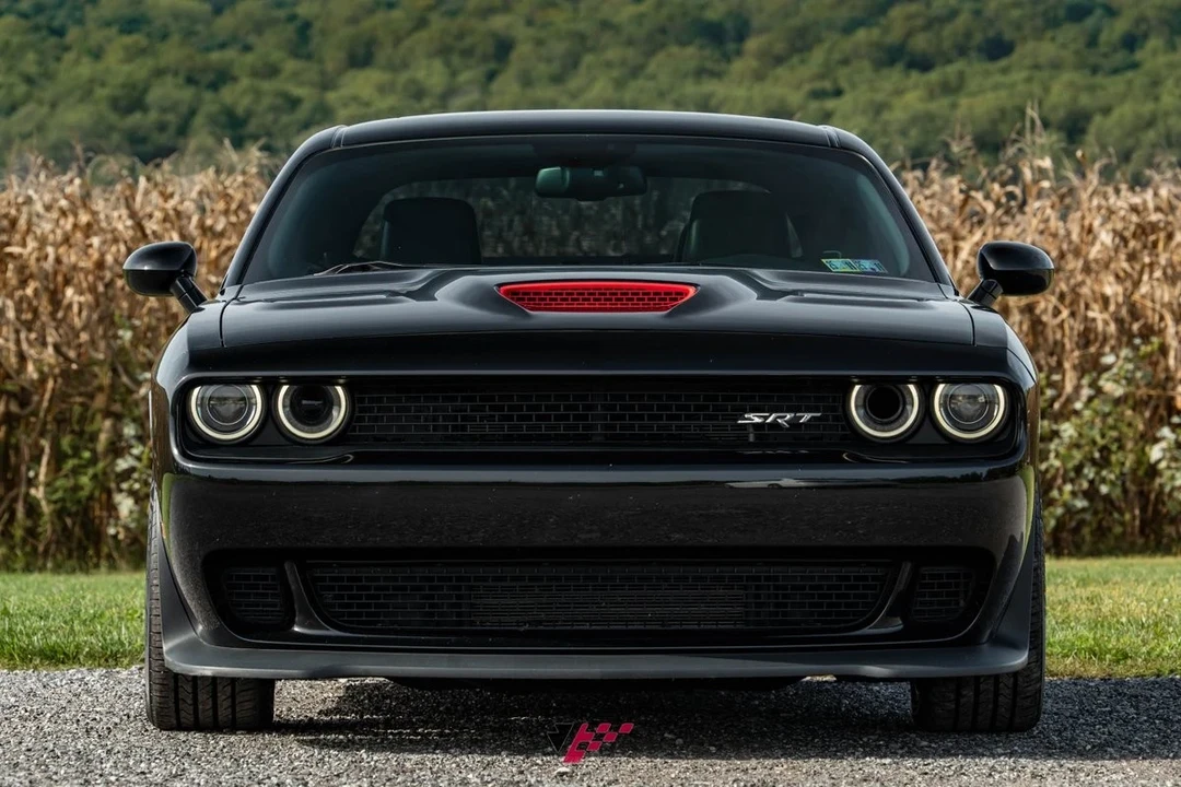 2016 Dodge Challenger SRT Hellcat 3rd Gen - Image 9 of 21