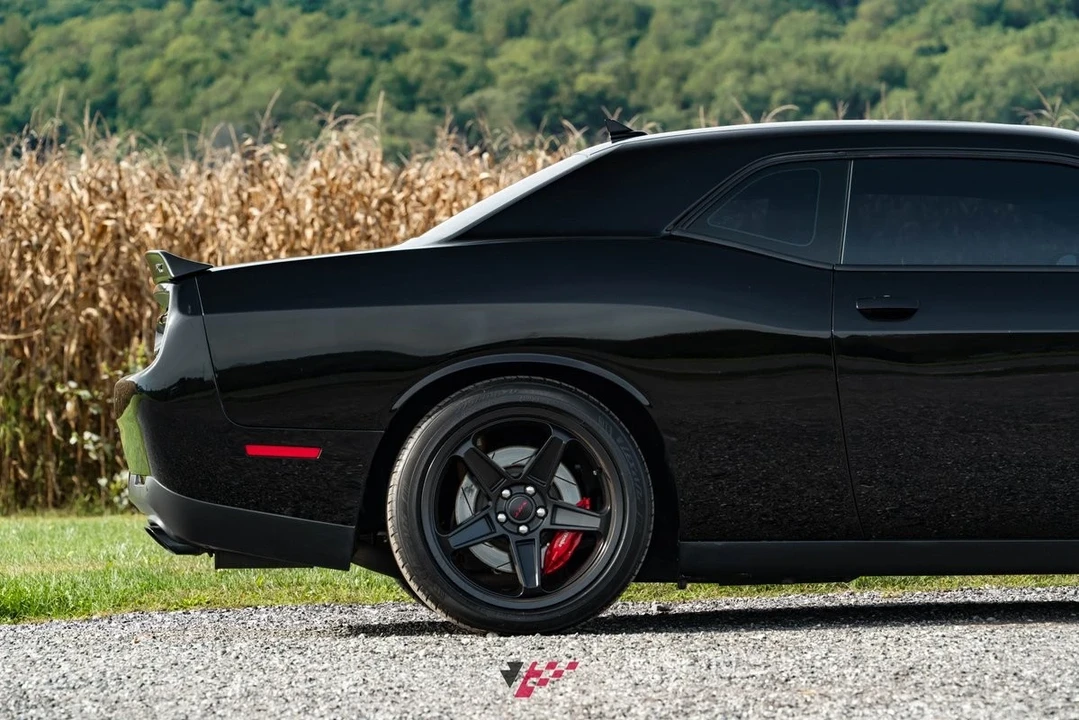 2016 Dodge Challenger SRT Hellcat 3rd Gen - Image 10 of 21