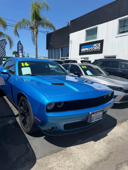 2016 Dodge Challenger 3rd Gen - Image 2 of 3