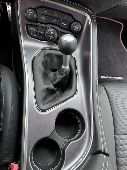 2016 Dodge Challenger SRT8 & 392 3rd Gen - Image 9 of 31