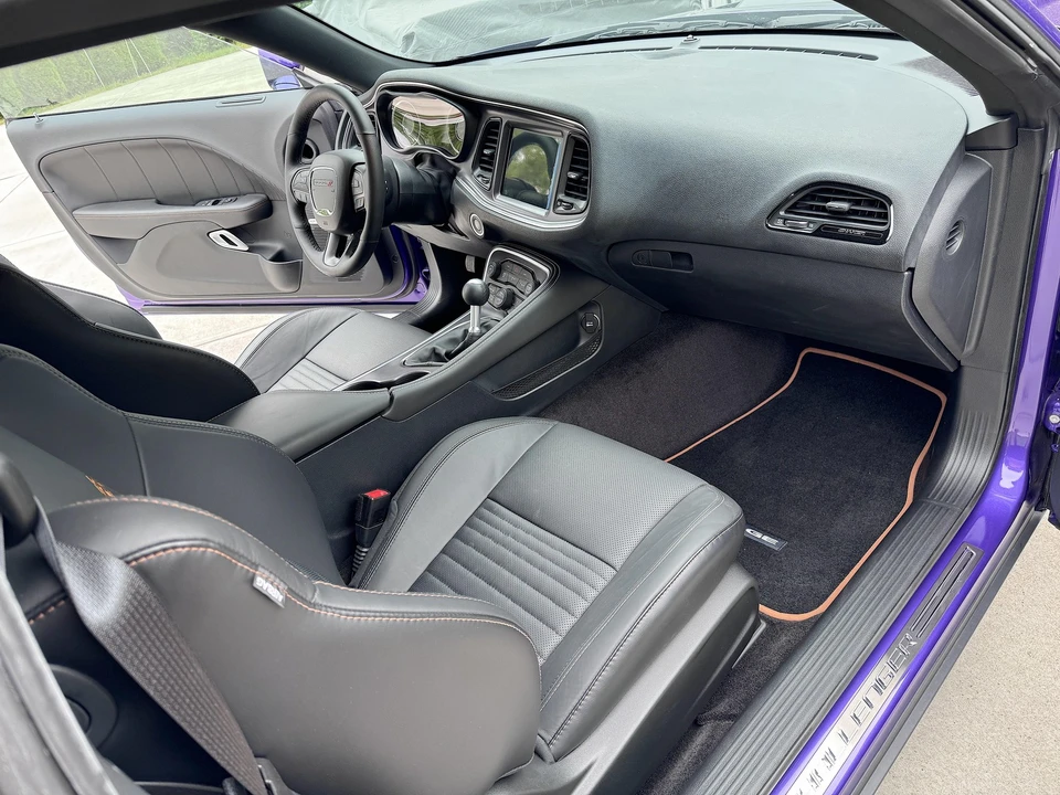 2016 Dodge Challenger SRT8 & 392 3rd Gen - Image 27 of 31