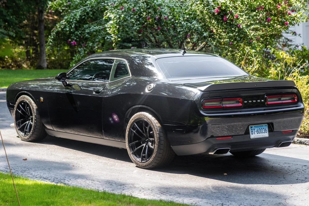 2016 Dodge Challenger SRT8 & 392 3rd Gen - Image 13 of 31