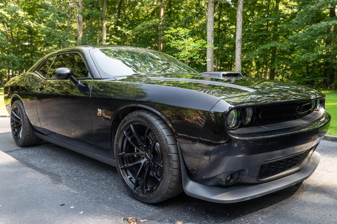 2016 Dodge Challenger SRT8 & 392 3rd Gen - Image 17 of 31