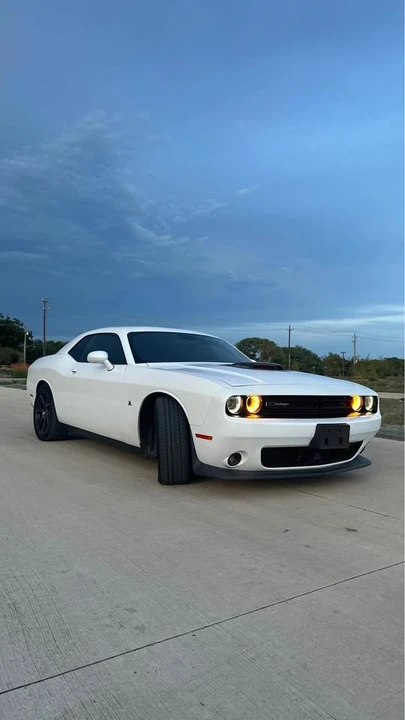 2016 Dodge Challenger SRT8 & 392 3rd Gen - Image 2 of 10