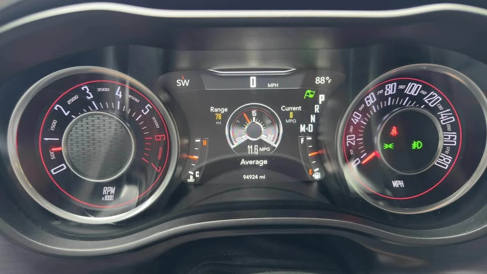 2016 Dodge Challenger SRT8 & 392 3rd Gen - Image 8 of 10