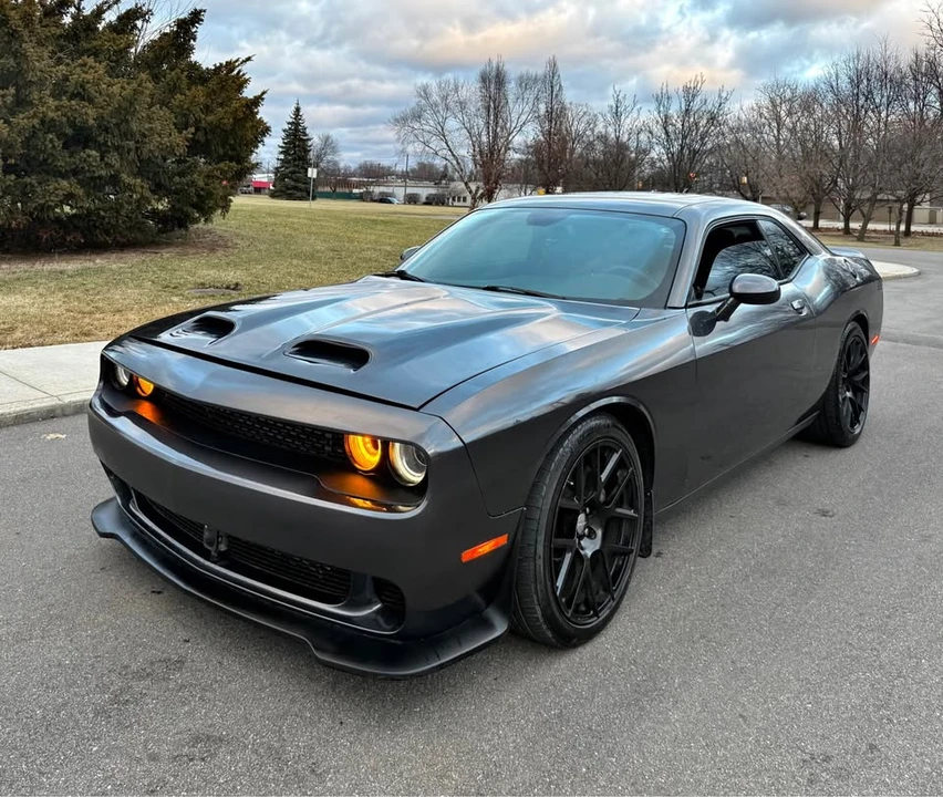 2016 Dodge Challenger SRT8 & 392 3rd Gen - Image 3 of 10