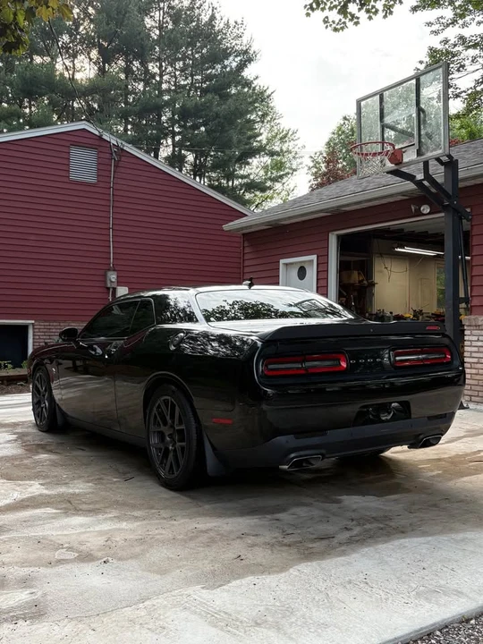 2016 Dodge Challenger SRT8 & 392 3rd Gen - Image 17 of 18