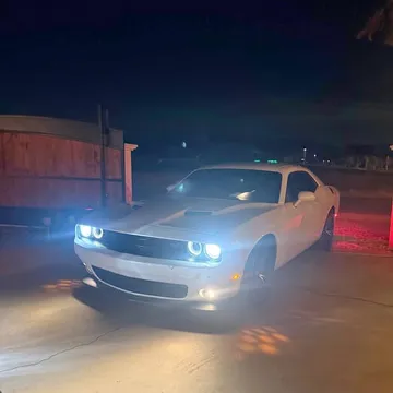 2016 Dodge Challenger 392 Hemi Scat Pack Shaker