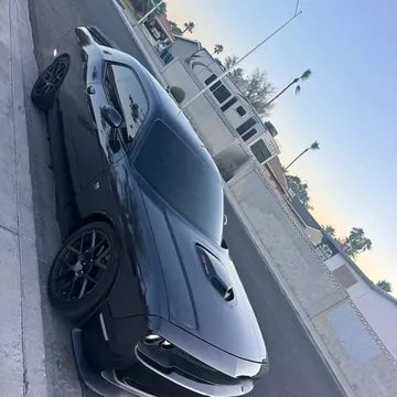 2016 Dodge Challenger 392 Hemi Scat Pack Shaker