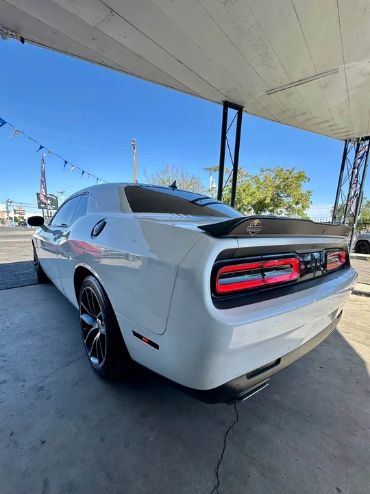 2016 Dodge Challenger SRT8 & 392 3rd Gen - Image 7 of 16