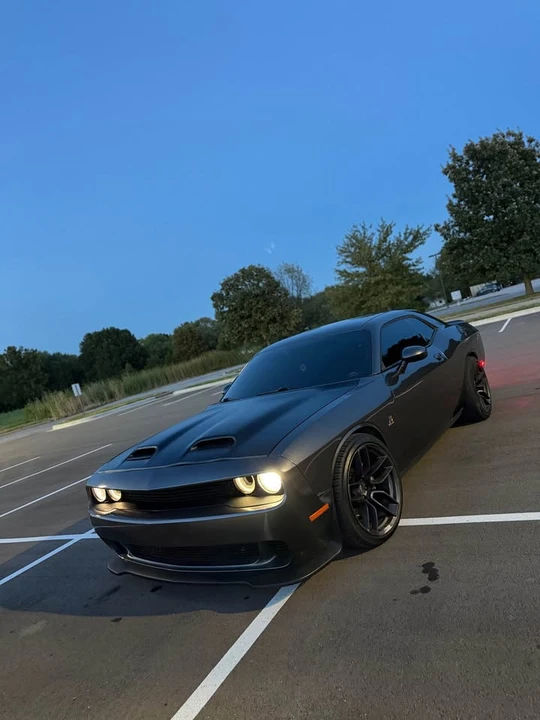 2016 Dodge Challenger SRT8 & 392 3rd Gen - Image 3 of 15