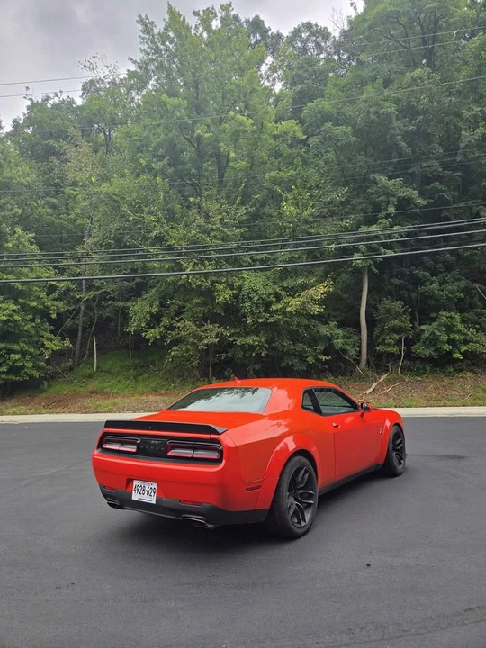 2016 Dodge Challenger SRT8 & 392 3rd Gen - Image 4 of 10