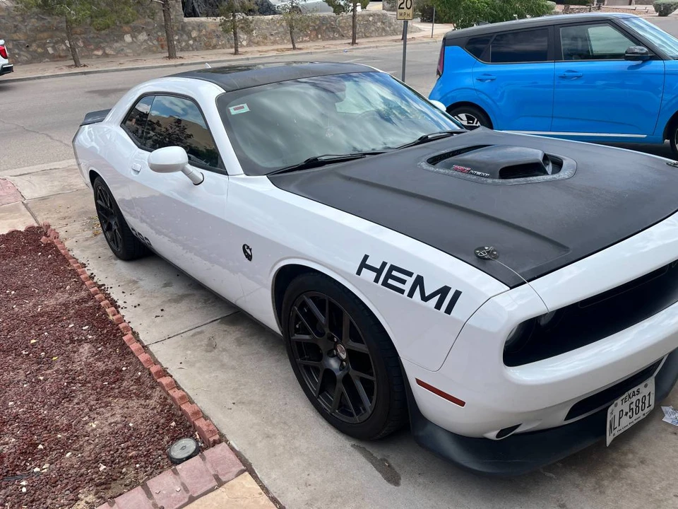 2016 Dodge Challenger SRT8 & 392 3rd Gen - Image 8 of 11